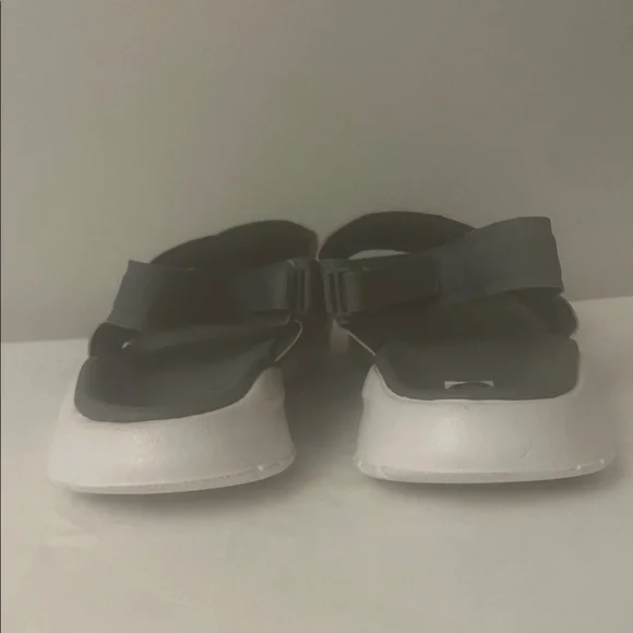 Nike Gray Sandals - Picture 6 of 11